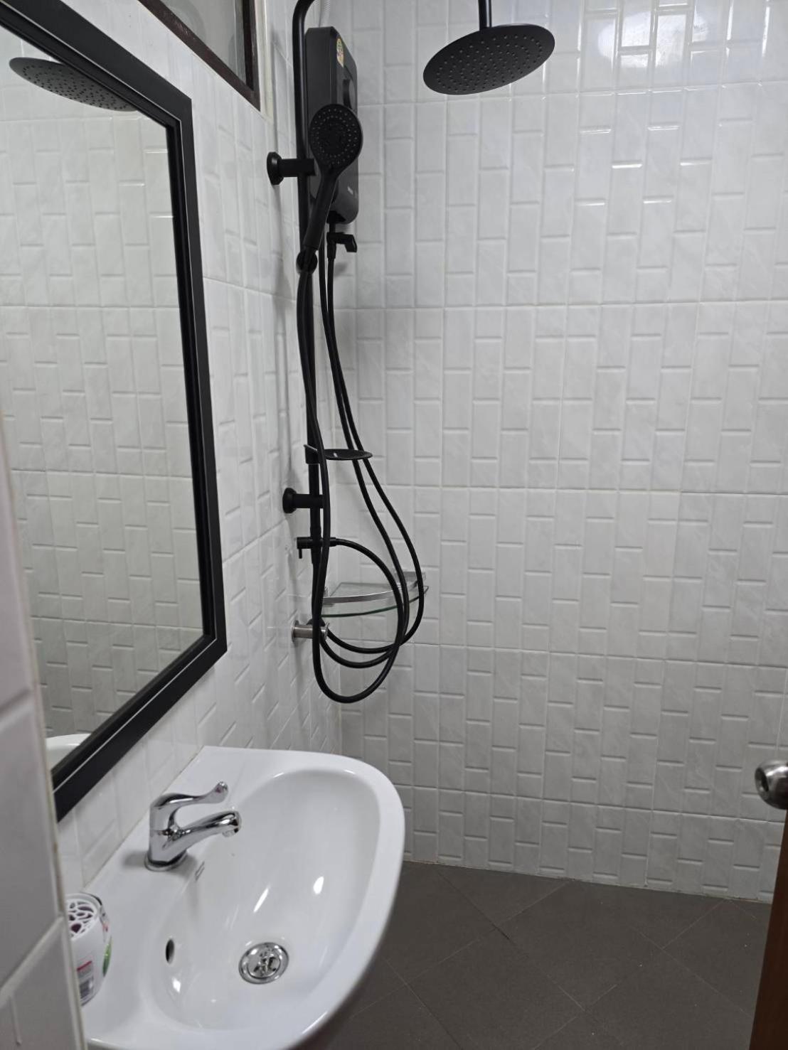 Marin House Pattayaアパートメント エクステリア 写真